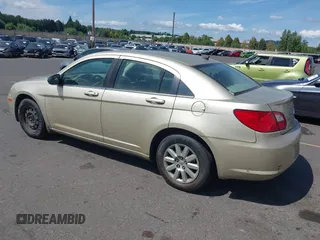 2010 Chrysler Sebring Touring z VIN 1C3CC4FBXAN144734, wystawiony jako IAAI lot #42548485 z przebiegiem 160 588 mil mil oraz . Historia ofert i sprzedaży dostępna na DreamBid. Obrazek 3.