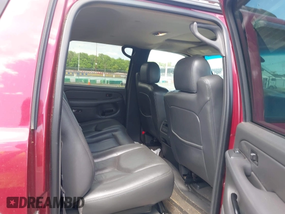2004 Chevrolet Avalanche Z71 with VIN 3GNEK12T04G331537, listed as a IAAI auction lot 42305840 with 190,272 mi miles and . Bid and sale history available at DreamBid. Image 8.