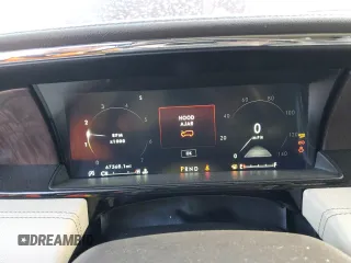 2020 Lincoln Navigator Reserve z VIN 5LMJJ2LT7LEL01805, wystawiony jako Copart lot #44339404 z przebiegiem 67 368 mil mil oraz . Historia ofert i sprzedaży dostępna na DreamBid. Obrazek 9.