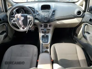2019 Ford Fiesta SE z VIN 3FADP4EJ0KM155367, wystawiony jako Copart lot #55058265 z przebiegiem 73 156 mil mil oraz Szkoda całkowita • Salvage title. Historia ofert i sprzedaży dostępna na DreamBid. Obrazek 8.