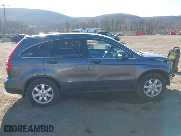 2011 Honda CR-V SE with VIN 5J6RE4H43BL053648, listed as a IAAI auction lot 41895942 with 186,869 mi miles. Bid and sale history available at carsss.com. Image 14.