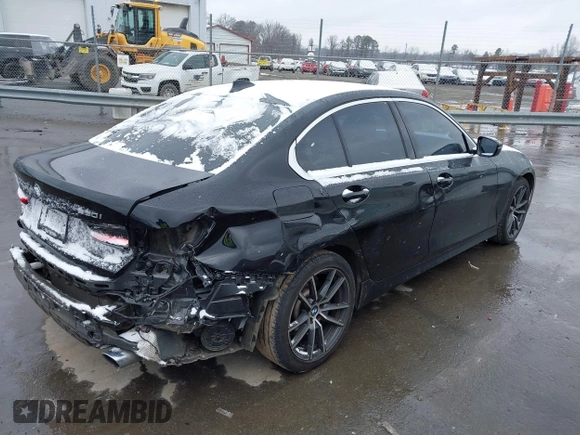 2019 BMW 3 Series 330i с VIN WBA5R1C53KAE82114, выставлен на аукционе IAAI как лот 41632512 с пробегом 92 454 миль миль и . История ставок и продаж доступна на DreamBid. Изображение 4.