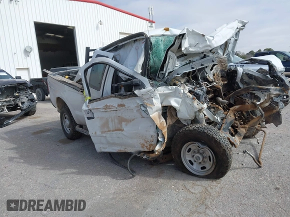 2014 Ford F-250 XL z VIN 1FT7X2B69EEB65286, wystawiony jako IAAI lot #41606147 z przebiegiem Nie podano mil oraz . Historia ofert i sprzedaży dostępna na DreamBid. Obrazek 1.