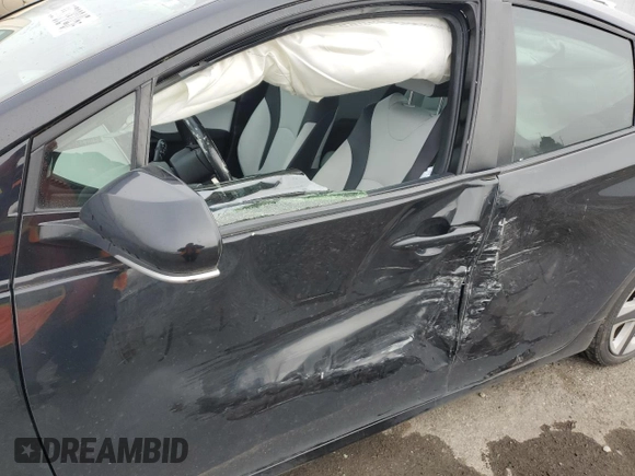 2017 Toyota Prius Two z VIN JTDKARFU3H3041401, wystawiony jako Copart lot #88738245 z przebiegiem 79 152 mil mil oraz Szkoda całkowita • Salvage title. Historia ofert i sprzedaży dostępna na DreamBid. Obrazek 7.