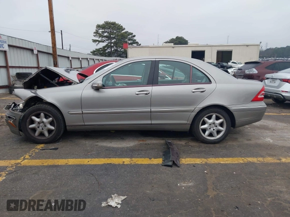 2003 Mercedes-Benz C 320 with VIN WDBRF64J23F400346, listed as a IAAI auction lot 41206060 with 150,565 mi miles and . Bid and sale history available at DreamBid. Image 14.