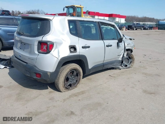2021 Jeep Renegade Sport with VIN ZACNJCAB0MPM32217, listed as a IAAI auction lot 41776088 with NaN miles. Bid and sale history available at carsss.com. Image 4.
