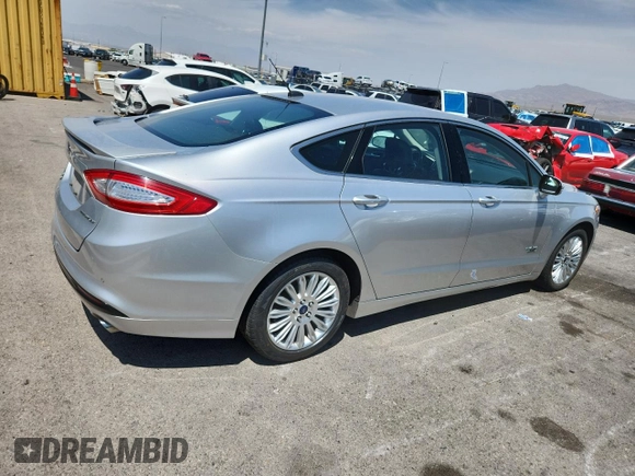 2014 Ford Fusion Titanium with VIN 3FA6P0SU2ER164109, listed as a Copart auction lot 62234175 with 130,324 mi miles and Clean title. Bid and sale history available at DreamBid. Image 3.