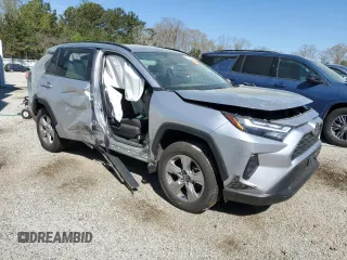2024 Toyota RAV4 XLE with VIN 2T3P1RFV1RC432884, listed as a Copart auction lot 50551525 with 0 mi miles and Non Repairable. Bid and sale history available at carsss.com. Image 4.