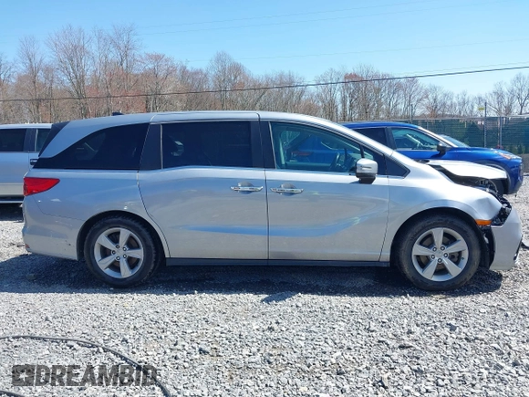 2018 Honda Odyssey EX-L with VIN 5FNRL6H75JB092633, listed as a IAAI auction lot 41971589 with 103,099 mi miles and . Bid and sale history available at DreamBid. Image 14.