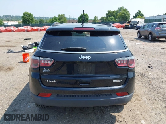 2018 Jeep Compass Latitude with VIN 3C4NJDBB1JT191490, listed as a IAAI auction lot 42429761 with 61,100 mi miles and . Bid and sale history available at DreamBid. Image 16.