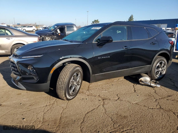 2025 Chevrolet Blazer LT with VIN 3GNKBCR48SS107035, listed as a Copart auction lot 79330674 with 998 mi miles and Salvage Title. Bid and sale history available at carsss.com. Image 1.