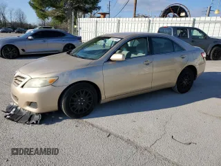2011 Toyota Camry LE z VIN 4T1BF3EK1BU138267, wystawiony jako Copart lot #83523144 z przebiegiem 183 926 mil mil oraz Szkoda całkowita • Salvage title. Historia ofert i sprzedaży dostępna na DreamBid. Obrazek 1.