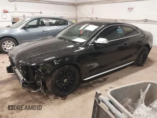 2015 Audi S5 Premium Plus z VIN WAUCGAFRXFA060758, wystawiony jako IAAI lot #42121159 z przebiegiem 78 266 mil mil oraz . Historia ofert i sprzedaży dostępna na DreamBid. Obrazek 2.