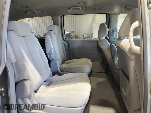 2006 Kia Sedona LX with VIN KNDMB233866030396, listed as a Copart auction lot 76388714 with 171,682 mi miles and Salvage Title. Bid and sale history available at carsss.com. Image 11.