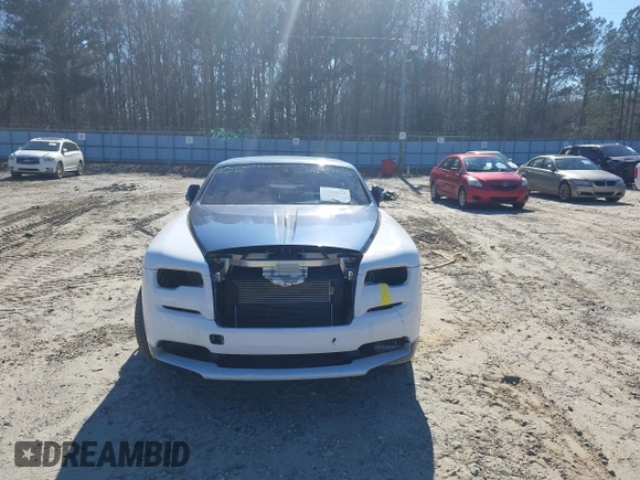 2018 Rolls-Royce Dawn z VIN SCA666D52JU115704, wystawiony jako IAAI lot #41816328 z przebiegiem 41 305 mil mil oraz . Historia ofert i sprzedaży dostępna na DreamBid. Obrazek 13.