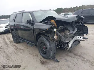 2022 Toyota 4Runner TRD Off Road with VIN JTEPU5JR1N6037734, listed as a IAAI auction lot 41530167 with 33,522 mi miles. Bid and sale history available at carsss.com. Image 1.