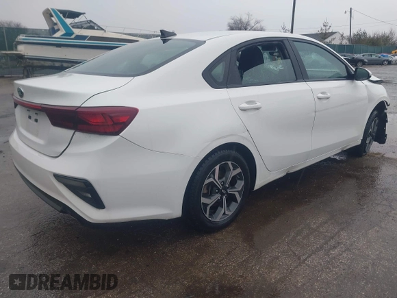 2021 Kia Forte FE with VIN 3KPF24AD9ME294945, listed as a IAAI auction lot 41719019 with 64,848 mi miles. Bid and sale history available at carsss.com. Image 4.