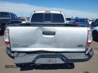 2010 Toyota Tacoma with VIN 5TETX4CN8AZ725239, listed as a IAAI auction lot 41573358 with 114,828 mi miles and . Bid and sale history available at DreamBid. Image 6.