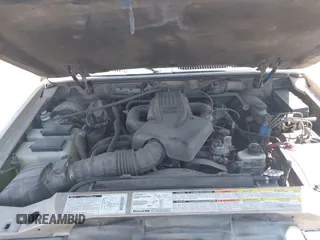 1998 Ford Explorer XL z VIN 1FMZU34E0WZA85991, wystawiony jako IAAI lot #42136398 z przebiegiem 221 454 mil mil oraz . Historia ofert i sprzedaży dostępna na DreamBid. Obrazek 10.