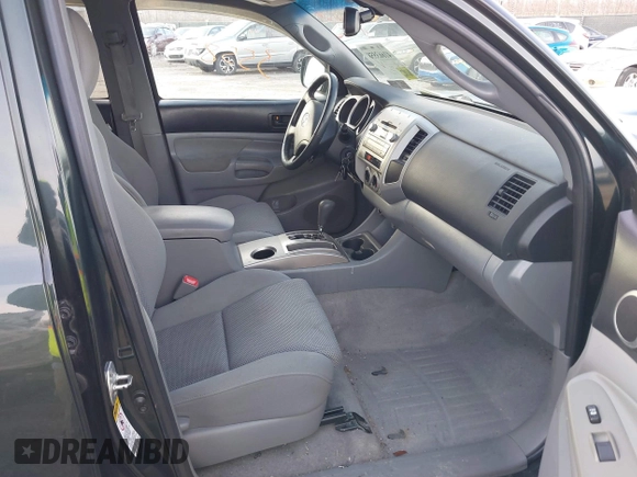 2010 Toyota Tacoma with VIN 5TEMU4FN2AZ702015, listed as a IAAI auction lot 41663558 with 159,758 mi miles and . Bid and sale history available at DreamBid. Image 5.