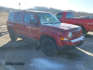 2017 Jeep Patriot Sport z VIN 1C4NJPBA4HD209814, wystawiony jako IAAI lot #41581964 z przebiegiem 56 398 mil mil oraz . Historia ofert i sprzedaży dostępna na DreamBid. Obrazek 1.