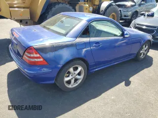 2001 Mercedes-Benz SLK 230/320 z VIN WDBKK65F71F221756, wystawiony jako Copart lot #51712125 z przebiegiem 194 101 mil mil oraz Czysty tytuł • Clean title. Historia ofert i sprzedaży dostępna na DreamBid. Obrazek 3.