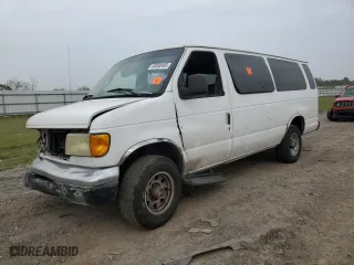 2004 Ford Econoline Wagon XL with VIN 1FBSS31L14HA20962, listed as a Copart auction lot 48830465 with 271,961 mi miles and Salvage Title. Bid and sale history available at carsss.com. Image 1.
