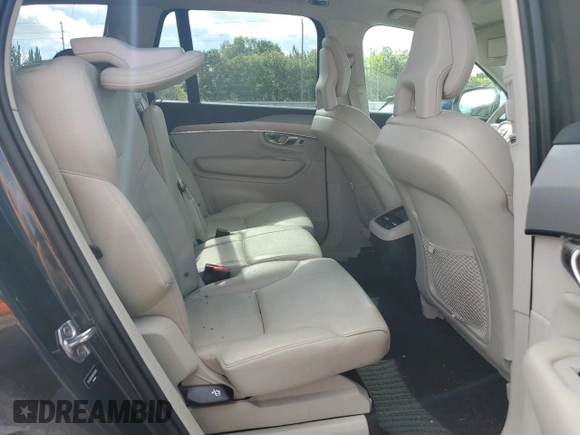 2021 Volvo XC90 Momentum with VIN YV4102PK1M1720959, listed as a Copart auction lot 72402494 with 46,135 mi miles and Salvage Title. Bid and sale history available at carsss.com. Image 10.