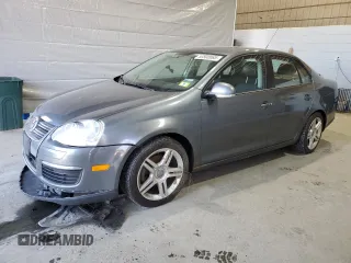 2010 Volkswagen Jetta SE с VIN 3VWRZ7AJ7AM159719, выставлен на аукционе Copart как лот 53500085 с пробегом 164 438 миль миль и Списание • Salvage title. История ставок и продаж доступна на DreamBid. Изображение 1.