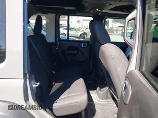 2022 Jeep Wrangler Unlimited Sport S with VIN 1C4HJXDG1NW200793, listed as a IAAI auction lot 41810817 with 35,212 mi miles. Bid and sale history available at carsss.com. Image 8.