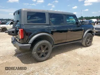 2023 Ford Bronco z VIN 1FMDE5BH0PLB83665, wystawiony jako Copart lot #60420145 z przebiegiem 16 678 mil mil oraz Czysty tytuł • Clean title. Historia ofert i sprzedaży dostępna na DreamBid. Obrazek 3.