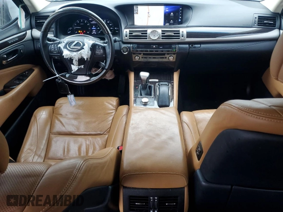 2017 Lexus LS 460 с VIN JTHCL5EF6H5028803, выставлен на аукционе Copart как лот 83865084 с пробегом 86 193 миль миль и Списание • Salvage title. История ставок и продаж доступна на DreamBid. Изображение 8.