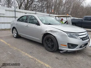 2010 Ford Fusion SE with VIN 3FAHP0HA7AR238091, listed as a IAAI auction lot 41847624 with 157,381 mi miles. Bid and sale history available at carsss.com. Image 1.
