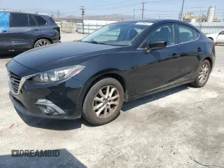 2015 Mazda 3 i Grand Touring z VIN 3MZBM1W73FM193285, wystawiony jako Copart lot #61296025 z przebiegiem 136 094 mil mil oraz Szkoda całkowita • Salvage title. Historia ofert i sprzedaży dostępna na DreamBid. Obrazek 1.
