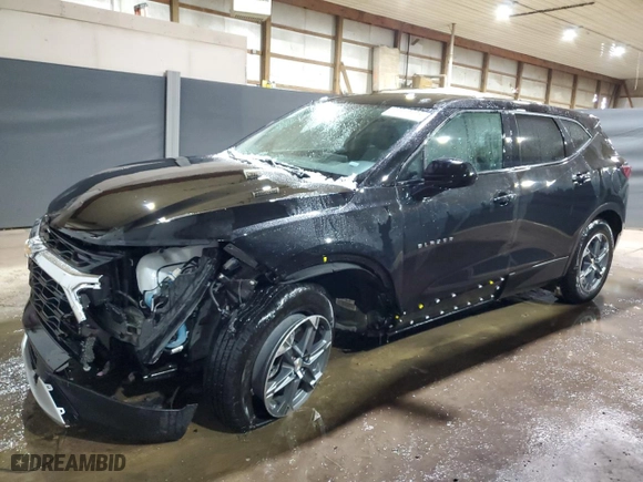 2025 Chevrolet Blazer LT with VIN 3GNKBHR46SS153542, listed as a Copart auction lot 46517575 with 3,632 mi miles and Clean Title. Bid and sale history available at carsss.com. Image 1.
