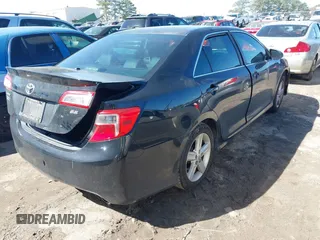 2013 Toyota Camry L with VIN 4T1BF1FK0DU713478, listed as a IAAI auction lot 41886214 with 161,920 mi miles. Bid and sale history available at carsss.com. Image 4.