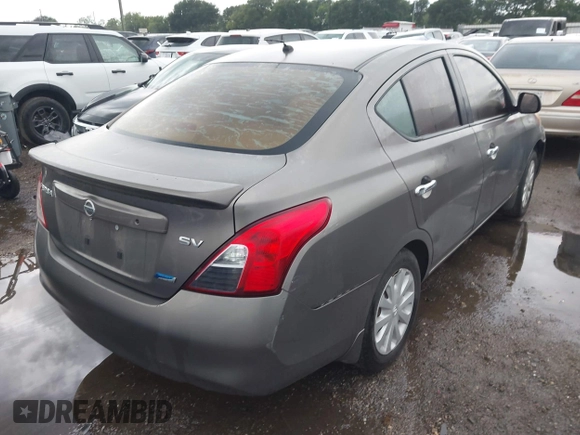 2012 Nissan Versa SV с VIN 3N1CN7AP0CL870098, выставлен на аукционе IAAI как лот 42484119 с пробегом 103 670 миль миль и . История ставок и продаж доступна на DreamBid. Изображение 4.