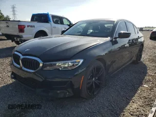 2019 BMW 3 Series 330i z VIN 3MW5R1J58K8B03118, wystawiony jako Copart lot #60476775 z przebiegiem 127 851 mil mil oraz Czysty tytuł • Clean title. Historia ofert i sprzedaży dostępna na DreamBid. Obrazek 1.