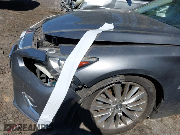 2018 Infiniti Q50 3.0t Luxe with VIN JN1EV7AR7JM434233, listed as a IAAI auction lot 41850208 with 75,610 mi miles. Bid and sale history available at carsss.com. Image 17.