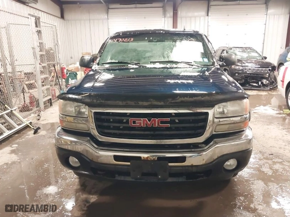 2007 GMC Sierra 1500 Classic SLE1 with VIN 2GTEK13Z071125336, listed as a IAAI auction lot 41470213 with NaN miles. Bid and sale history available at carsss.com. Image 12.