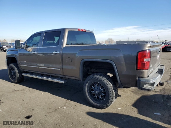 2015 GMC Sierra 3500HD SLT with VIN 1GT423E88FF189157, listed as a Copart auction lot 84967694 with 137,147 mi miles and Clean Title. Bid and sale history available at carsss.com. Image 2.