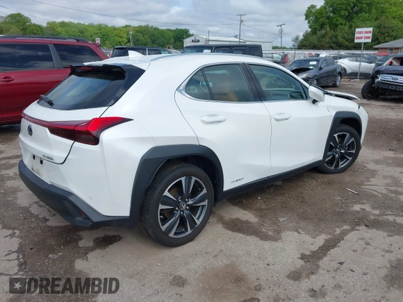 2021 Lexus UX 250h with VIN JTHX9JBH5M2051466, listed as a IAAI auction lot 42318286 with 40,109 mi miles and . Bid and sale history available at DreamBid. Image 4.