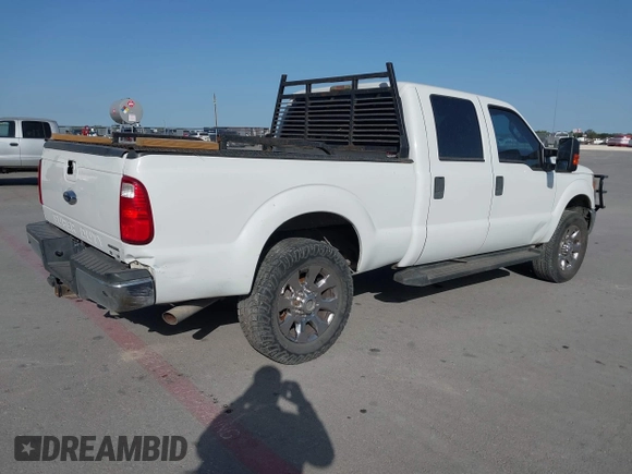 2014 Ford F-250 XL z VIN 1FT7W2B6XEEA73803, wystawiony jako IAAI lot #40960544 z przebiegiem 249 208 mil mil oraz . Historia ofert i sprzedaży dostępna na DreamBid. Obrazek 4.