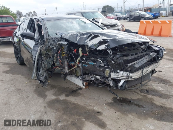 2016 BMW M5 z VIN WBSFV9C54GD595793, wystawiony jako IAAI lot #42101121 z przebiegiem 58 775 mil mil oraz . Historia ofert i sprzedaży dostępna na DreamBid. Obrazek 1.