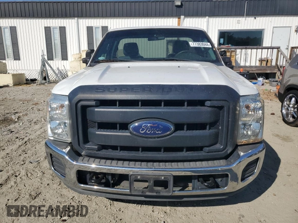 2014 Ford F-250 XL z VIN 1FTBF2A6XEEB46986, wystawiony jako Copart lot #77383044 z przebiegiem 54 890 mil mil oraz Szkoda całkowita • Salvage title. Historia ofert i sprzedaży dostępna na DreamBid. Obrazek 5.