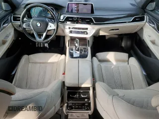 2016 BMW 7 Series 750i with VIN WBA7F0C5XGGM20402, listed as a Copart auction lot 86011914 with 90,123 mi miles and Salvage Title. Bid and sale history available at carsss.com. Image 8.