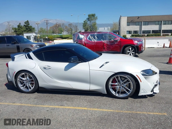 2020 Toyota GR Supra 3.0 with VIN WZ1DB4C09LW031264, listed as a IAAI auction lot 42021484 with 27,343 mi miles. Bid and sale history available at carsss.com. Image 14.