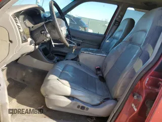 2000 Ford Explorer XLT с VIN 1FMZU63E4YZB60276, выставлен на аукционе Copart как лот 45939905 с пробегом 103 569 миль миль и Списание • Salvage title. История ставок и продаж доступна на DreamBid. Изображение 7.