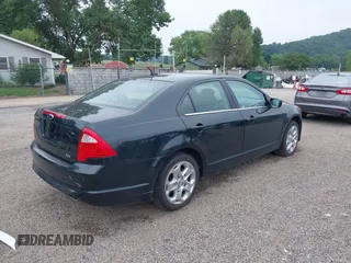 2010 Ford Fusion SE with VIN 3FAHP0HG3AR255152, listed as a IAAI auction lot 42650515 with 33,236 mi miles and . Bid and sale history available at DreamBid. Image 4.