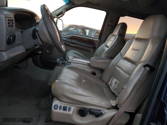 2002 Ford Excursion Limited with VIN 1FMSU43F42EB66219, listed as a Copart auction lot 89312705 with NaN miles and Salvage Title. Bid and sale history available at carsss.com. Image 7.